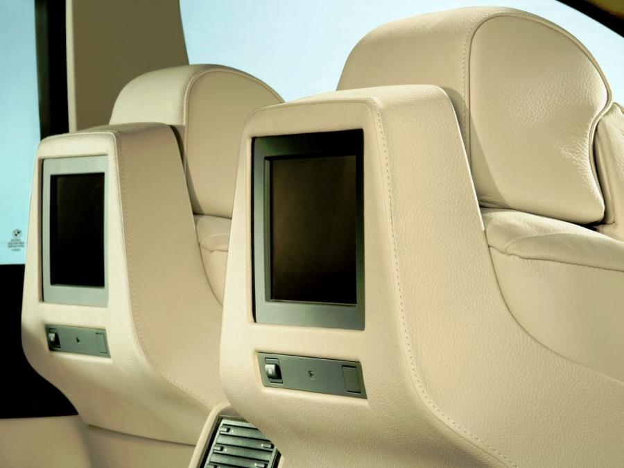 Интерьер BMW Brilliance 530Li 2007 года  (CN) (фото 8 из 33)